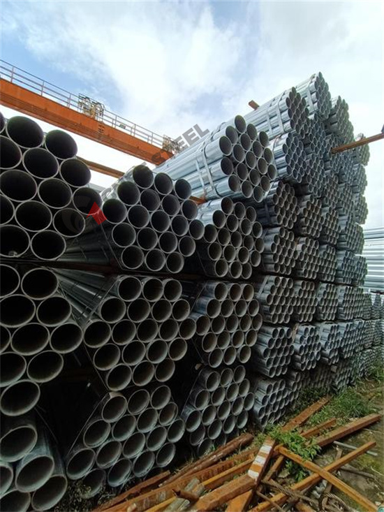 Hot dipped galvanized round steel pipe